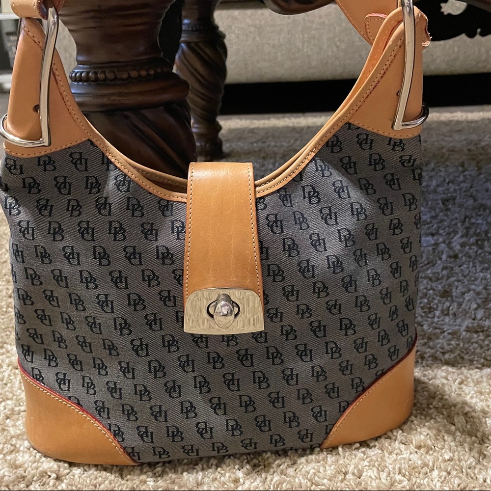 Dooney & Bourke Vintage Signature Leather purse